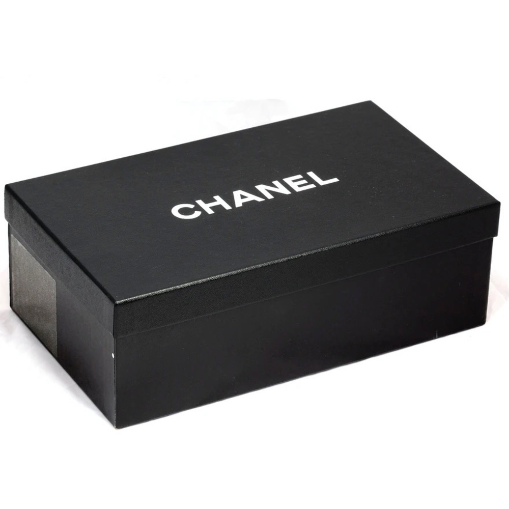 Chanel shoe box